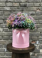 Цветочная композиция из Гипсофила и Розы в шляпной коробке в Кузнецке