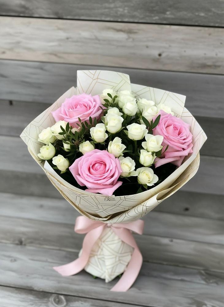 Букет цветов из: Розы в Кузнецке
