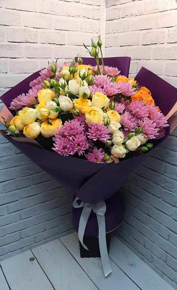 Букет цветов из: Хризантемы и Розы в Кузнецке