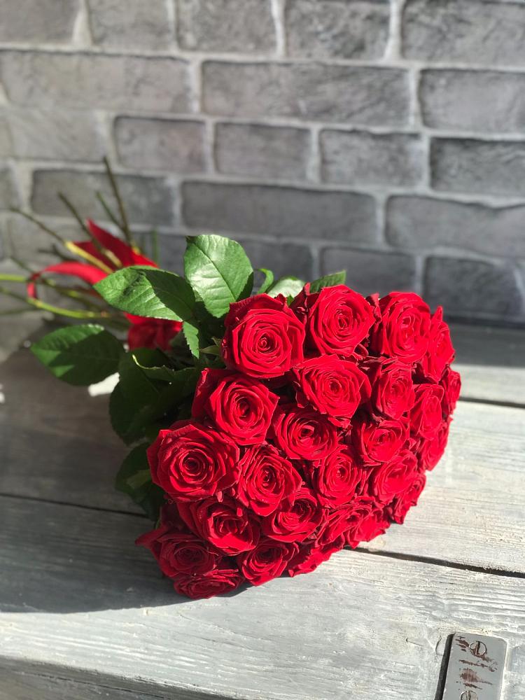 Букет Красные розы Фридом в Кузнецке