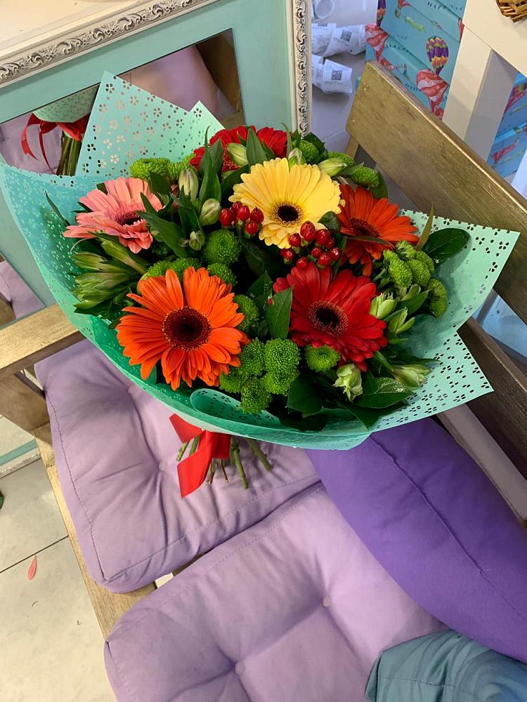 Букет цветов из: Герберы, Хризантемы и Альстромерии в Кузнецке