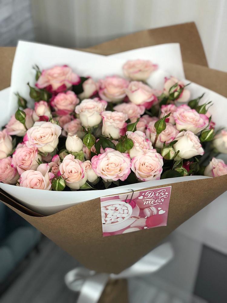 Букет цветов из: Розы в Кузнецке