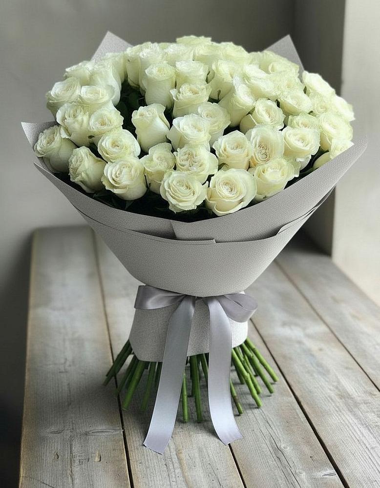 Букет 35 Белых роз в Кузнецке