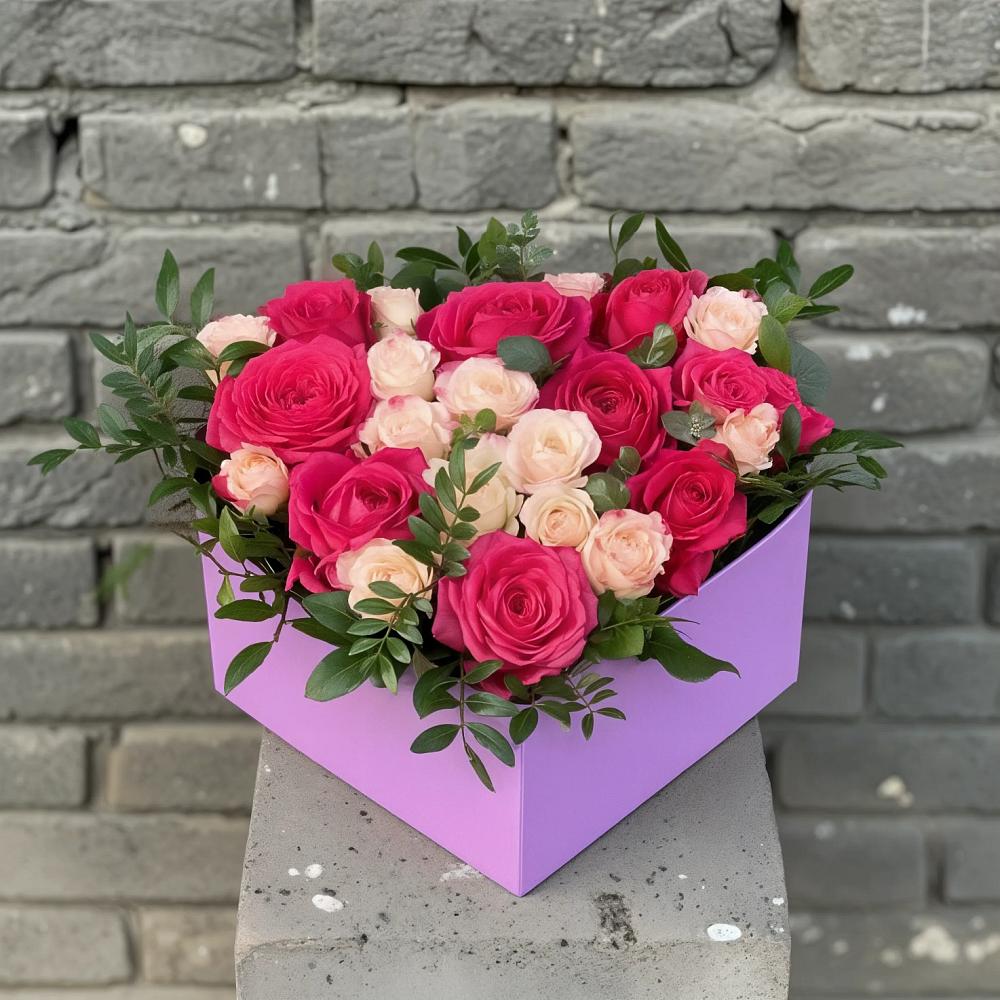 Цветочная композиция из Розы в коробке в Кузнецке