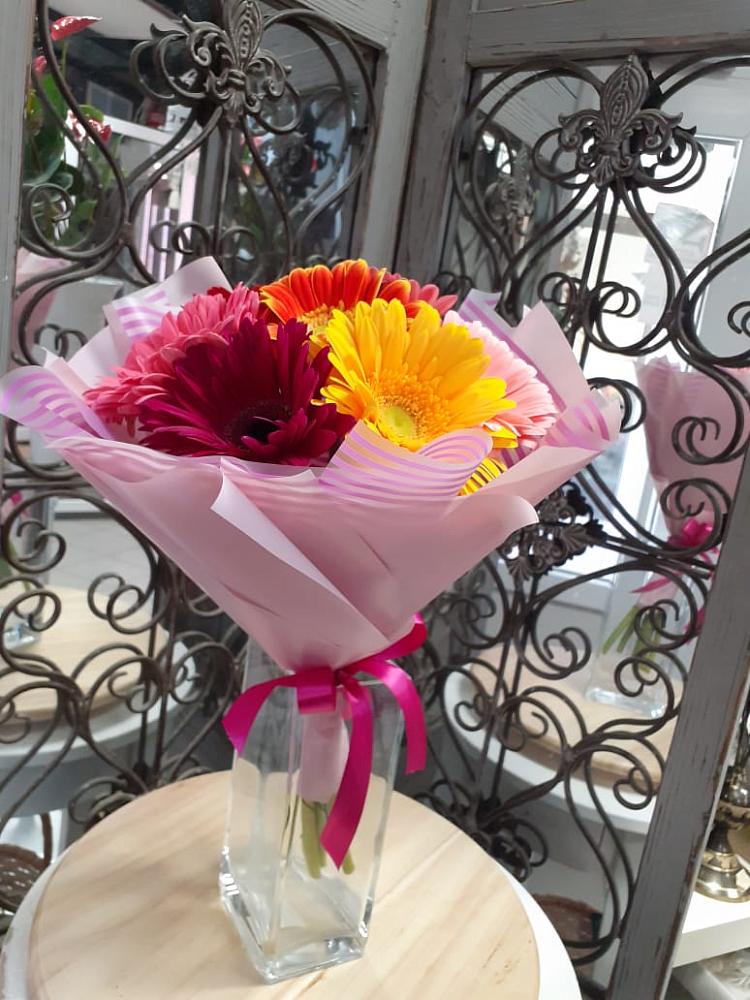 Букет цветов из: Герберы в Кузнецке