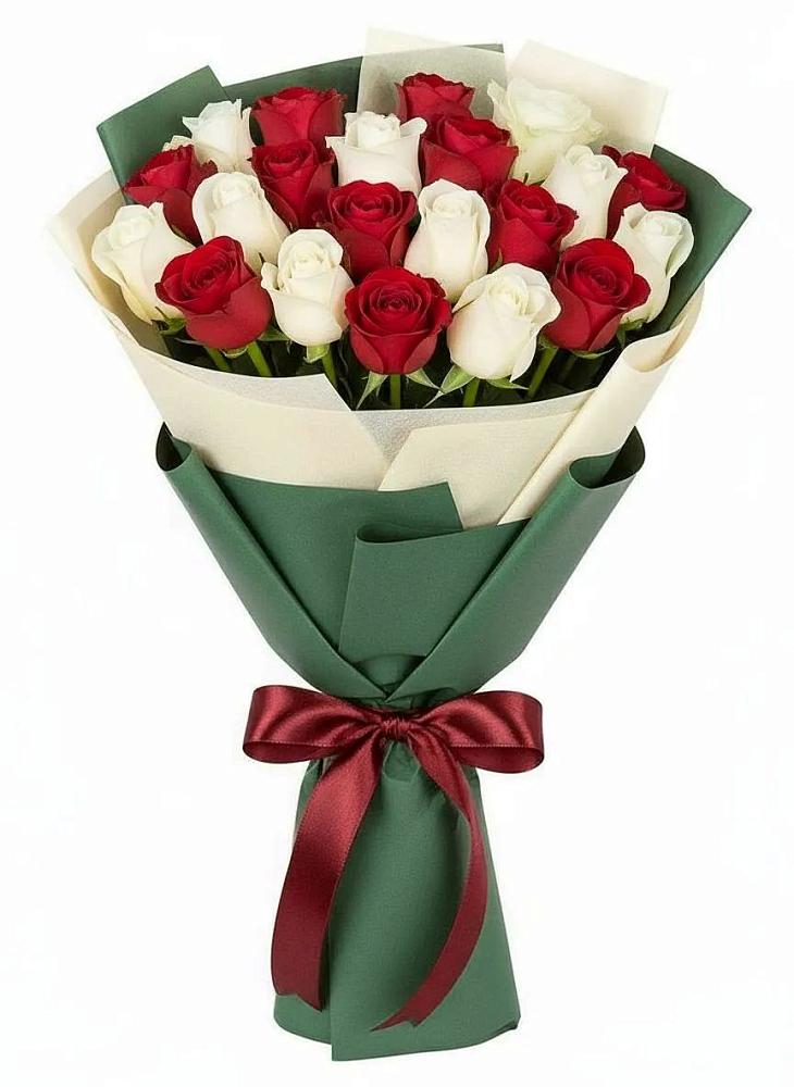 Букет Микс из красных и белых роз в Кузнецке