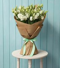 Букет цветов из:  Лизиантусы в Кузнецке