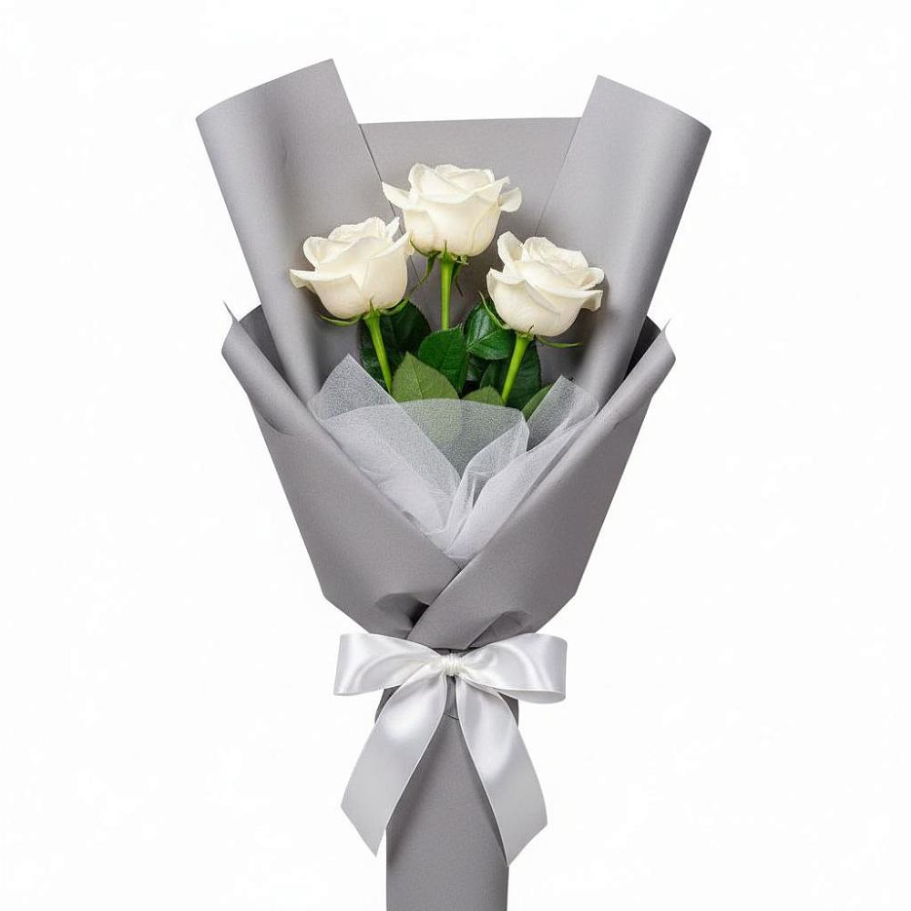 Букет 3 белые розы в Кузнецке