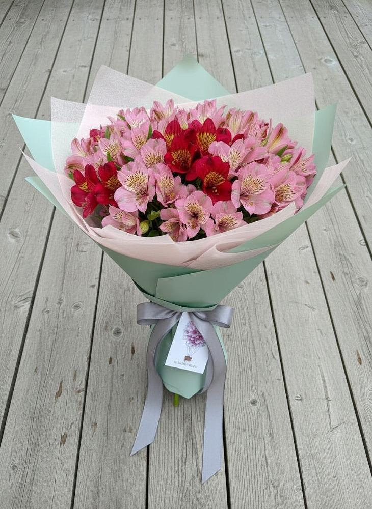 Букет цветов из: Альстромерии в Кузнецке