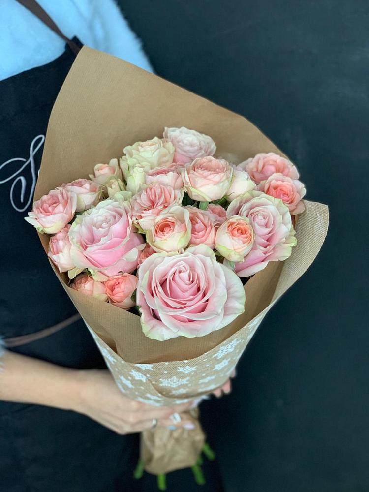 Букет цветов из: Хризантемы и Розы в Кузнецке