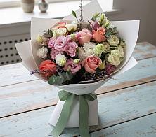 Букет цветов из:  Розы, Лизиантусы и Гвоздики в Кузнецке