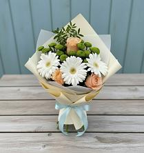 Букет цветов из:  Герберы, Розы и Хризантемы в Кузнецке