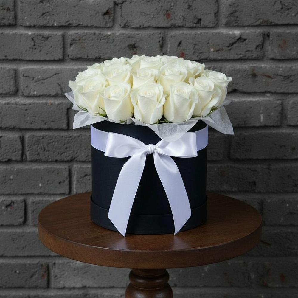 Цветочная композиция из Розы в шляпной коробке в Кузнецке