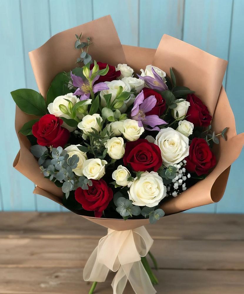 Букет цветов из: Розы и Альстромерии в Кузнецке