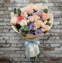 Букет цветов из:  Розы, Лизиантусы и Гвоздики #REPLACE_PRED# Кузнецке