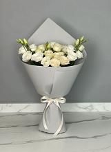 Букет цветов из:  Розы и Лизиантусы в Кузнецке